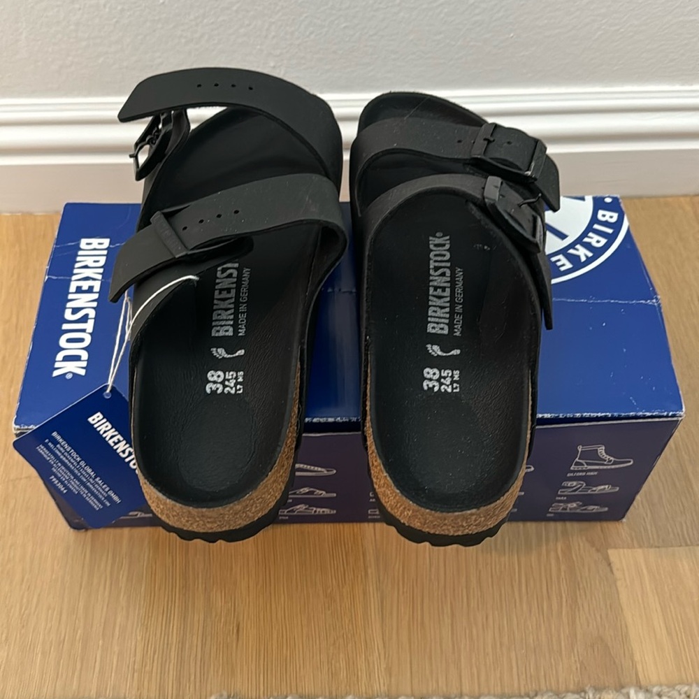 Brand new Birko-Flor matte black Birks! Size 38